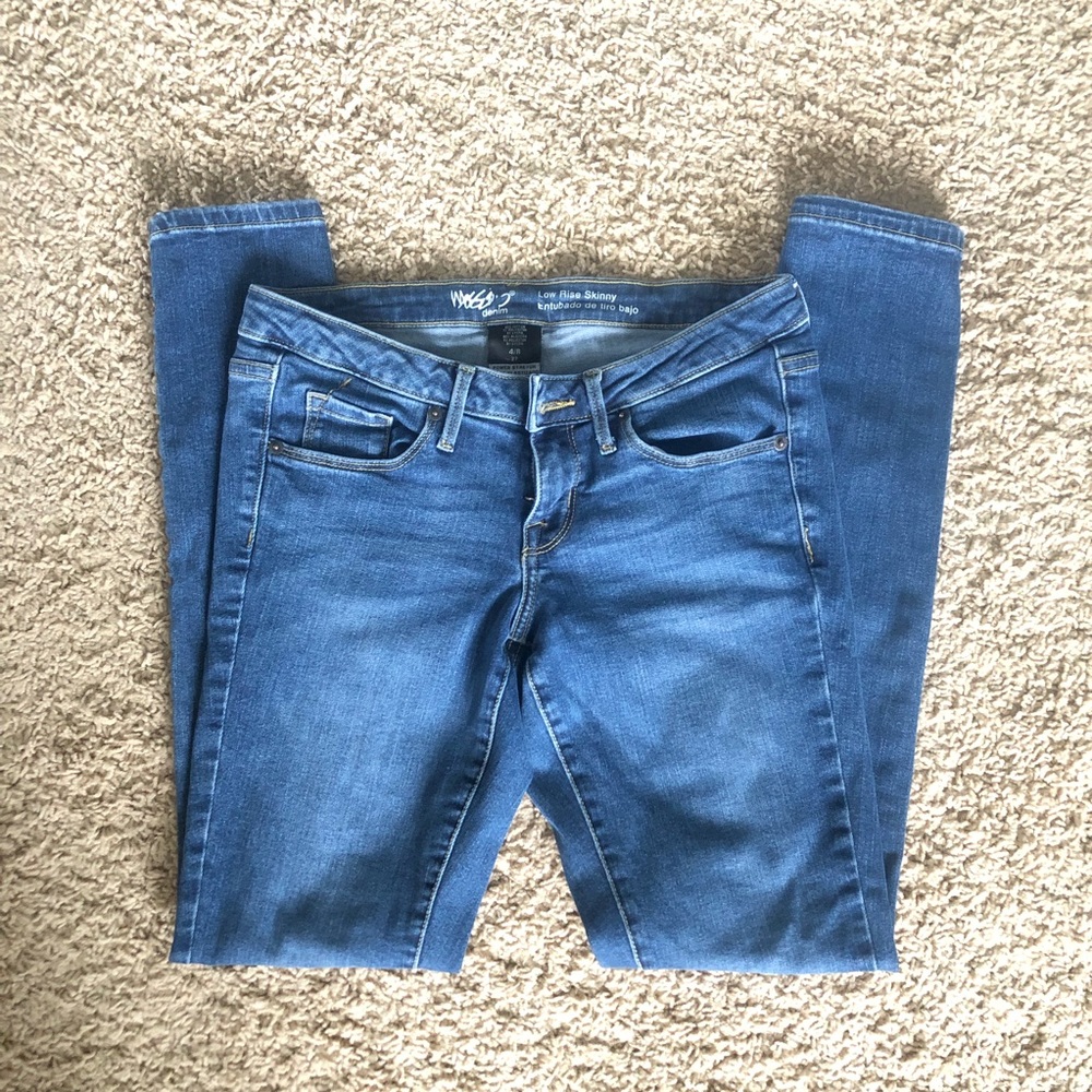 Mossimo Denim Low Rise Skinny